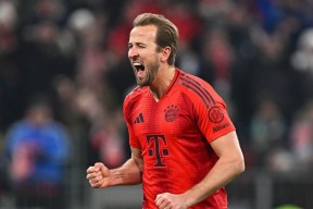 包含凯恩迎来五赛季高光表现，RNG球迷沸腾！的词条