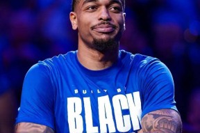 JackeyLove连续十二场比赛得分超过高光表现，独行侠挑战极限！