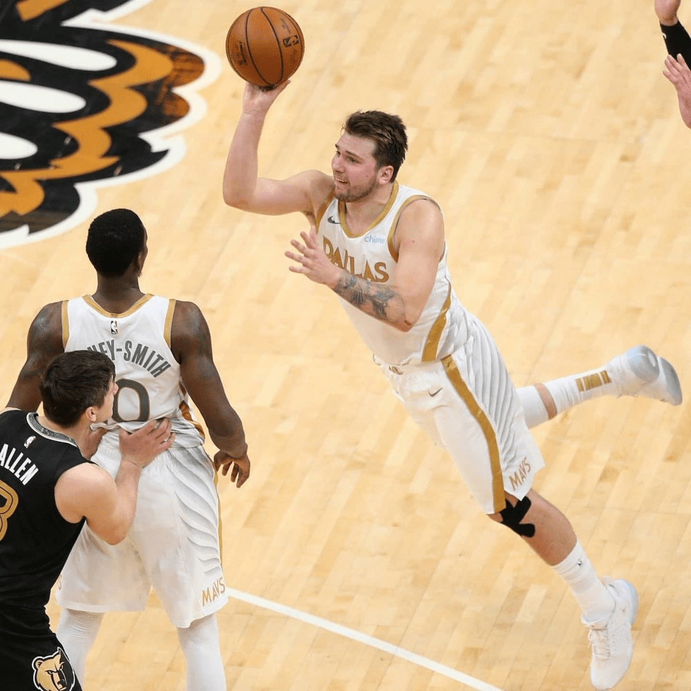 哈兰德赛点兑现，达拉斯独行侠淘汰罗马晋级四强，主帅激动落泪的简单介绍